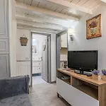 Charming Retreat With Private Outdoor Near Santa Croce *