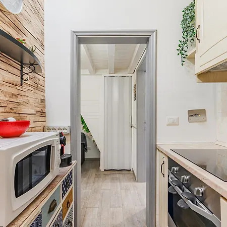 Charming Retreat With Private Outdoor Near Santa Croce